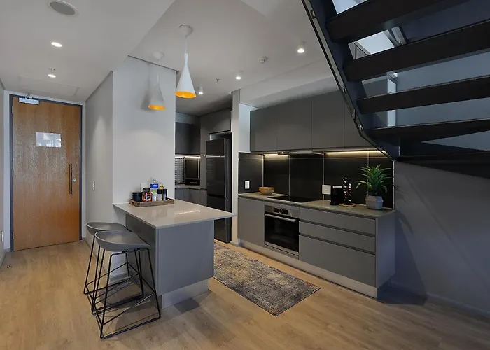Portia Luxury City Penthouse, Views!