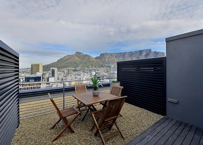 Portia Luxury City Penthouse, Views!
