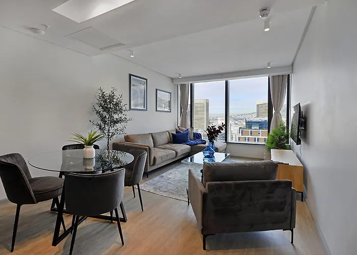 Portia Luxury City Penthouse, Views!